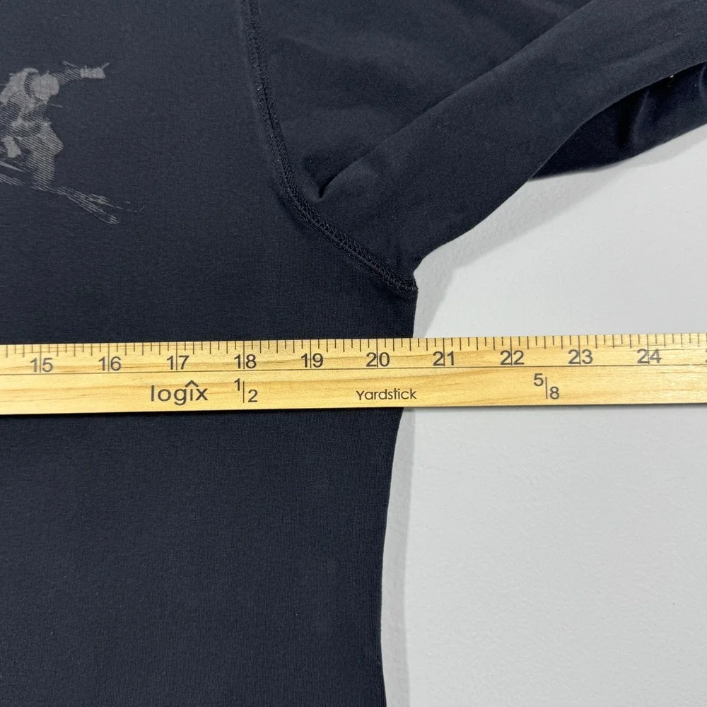 Banana Republic Mens‎ Long Sleeve Skier Graphic T-Shirt Black Size Large Stretch